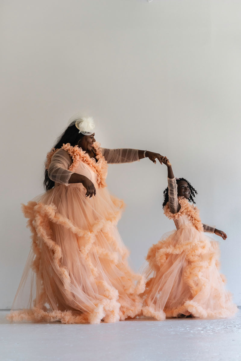 Peach Mother And Daughter Tulle Dress Gown Off Shoulder Side Split Long Sleeves  Mom And Me Birthday Gowns For Photo Shoot Custom Made